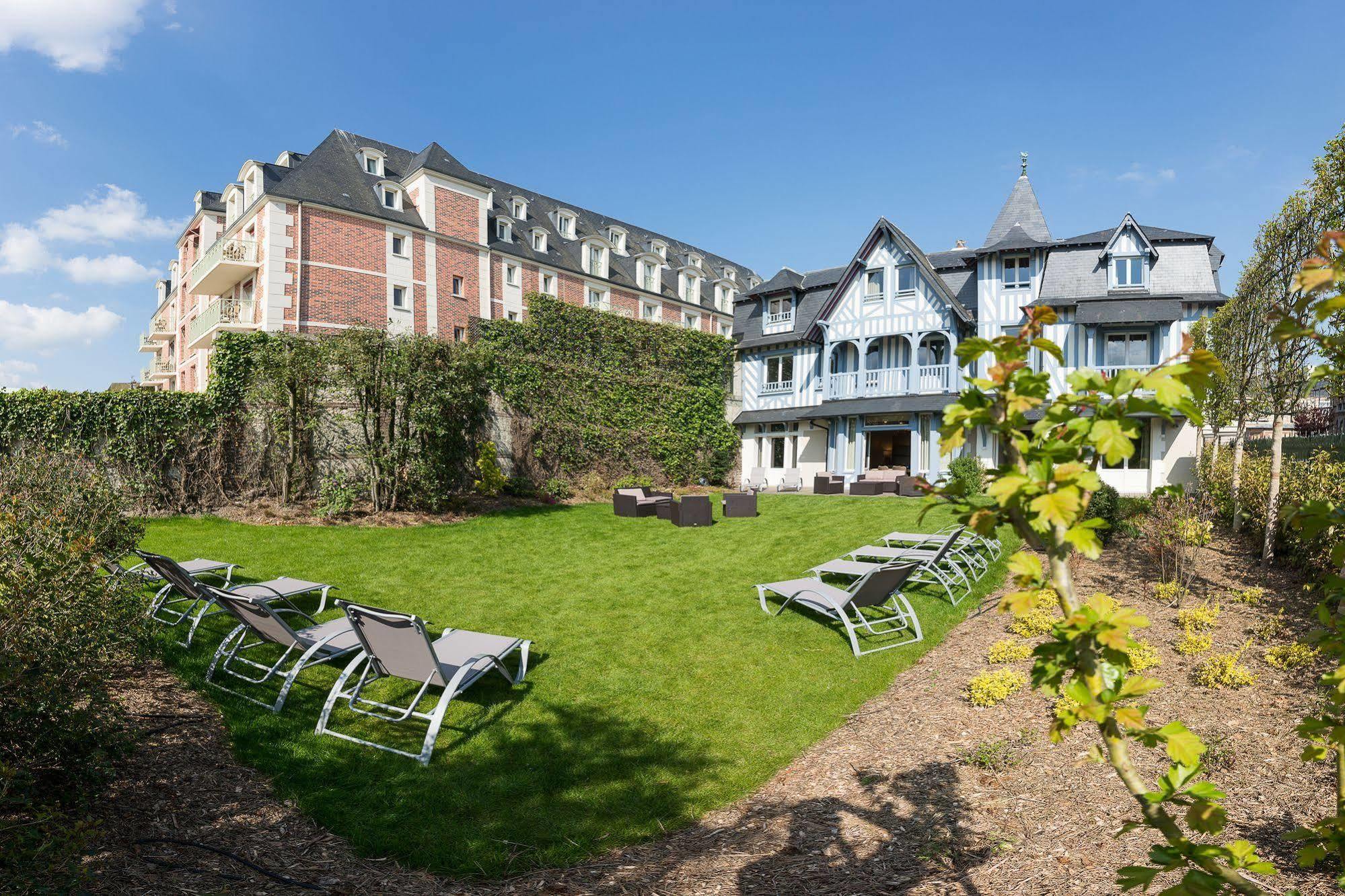 Villa Odette Deauville Bagian luar foto
